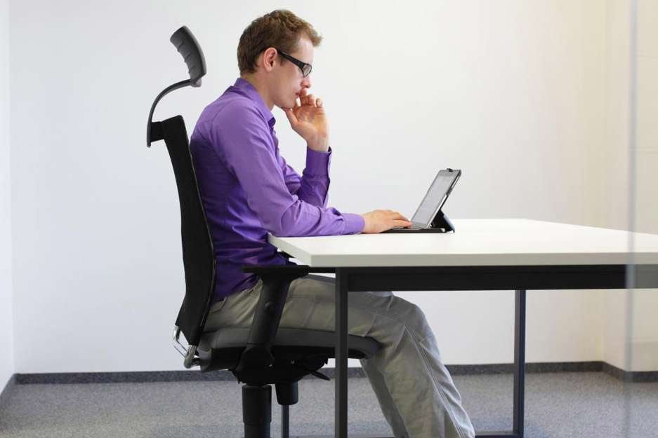 Managing the Physical Pain Due To the Not-So-Comfortable Sitting Posture